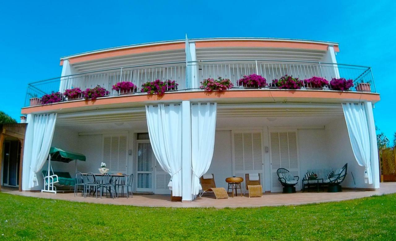 Villa Regina B&B Nettuno Luaran gambar